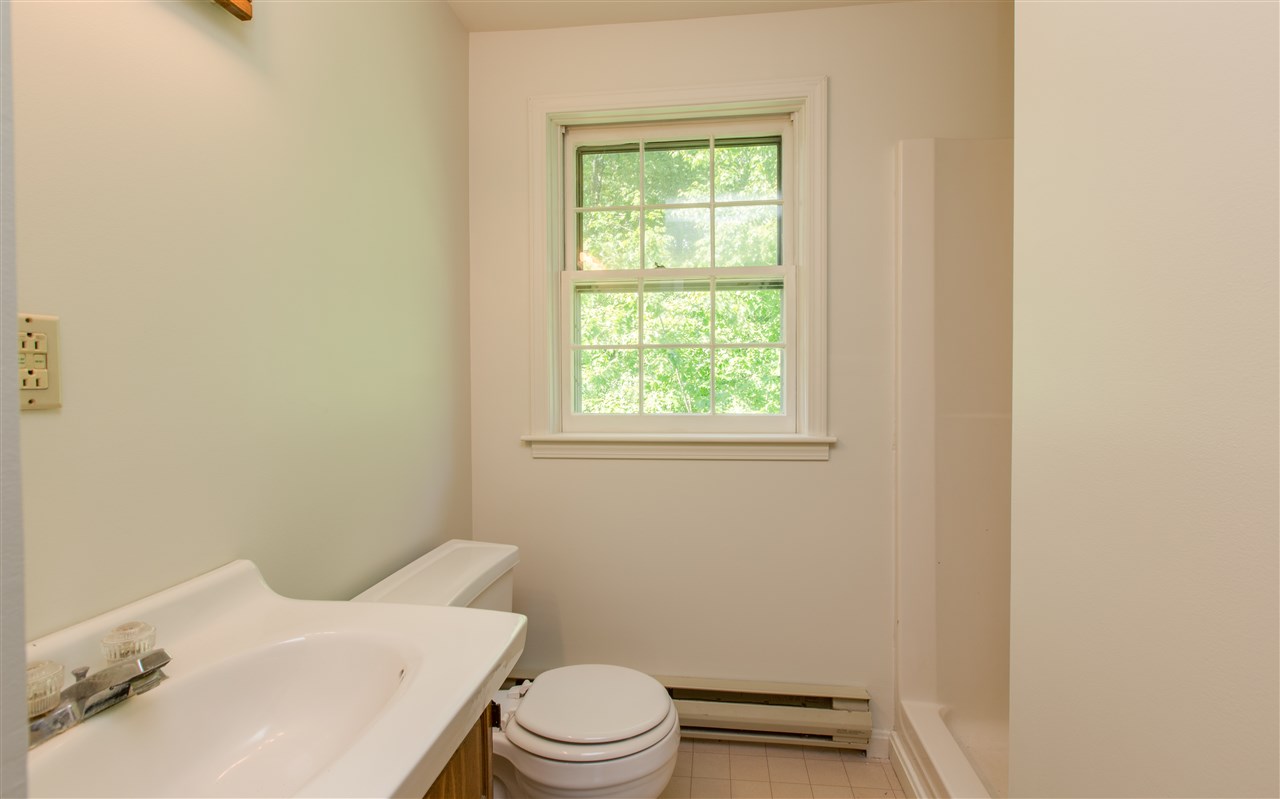 32 Gail Road Merrimack, NH 03054 - Photo 28 of 35