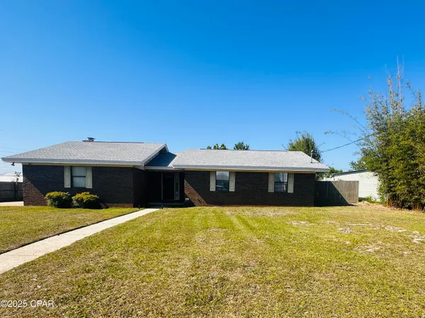 $2,150 | 618 Gabriel Street, Panama City, FL 32405