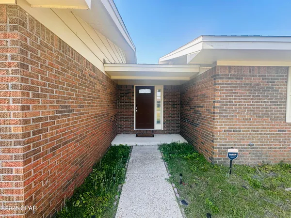$2,150 | 618 Gabriel Street, Panama City, FL 32405