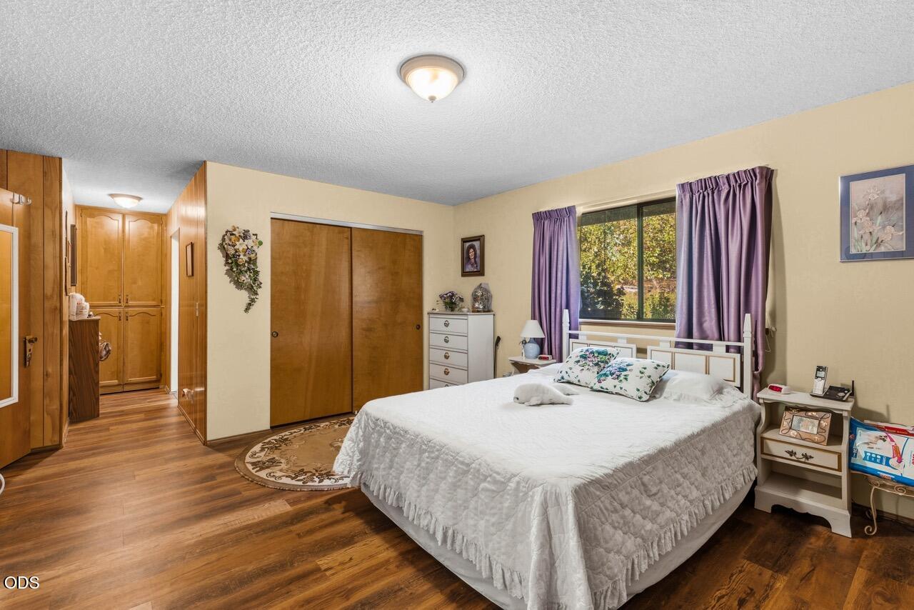758 Summit Loop Grants Pass, OR 97527 - Photo 18 of 37 Gallery Image 18