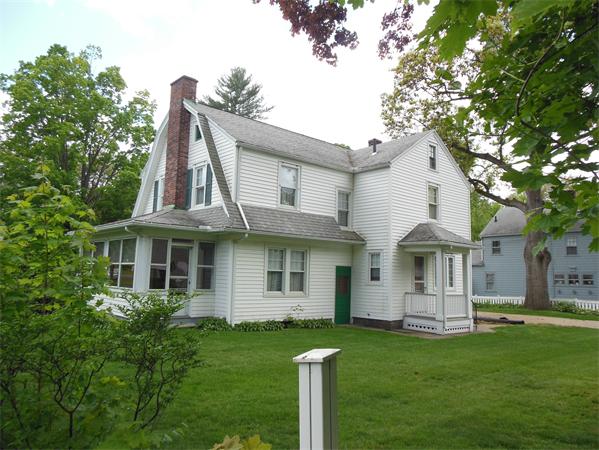 210 Atwater Road Springfield, MA 01107 - Photo 3 of 30 Gallery Image 3