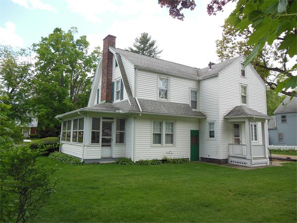 210 Atwater Road Springfield, MA 01107 - Photo 4 of 30 Gallery Image 4