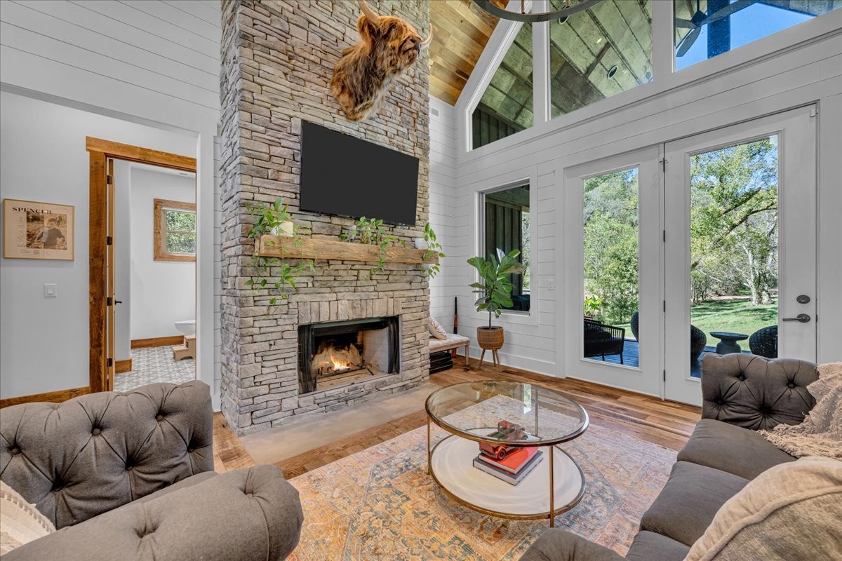 317 Little Creek Road Pleasant Shade, TN 37145 - Photo 14 of 88