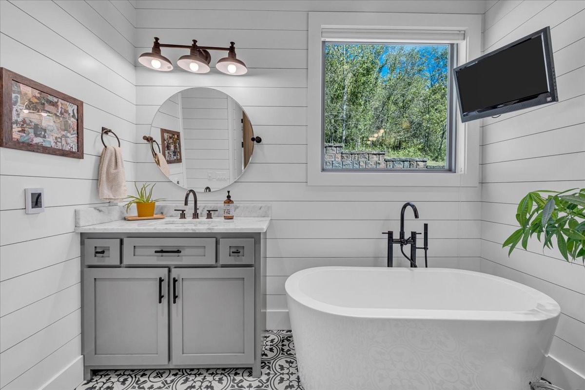 317 Little Creek Road Pleasant Shade, TN 37145 - Photo 33 of 88