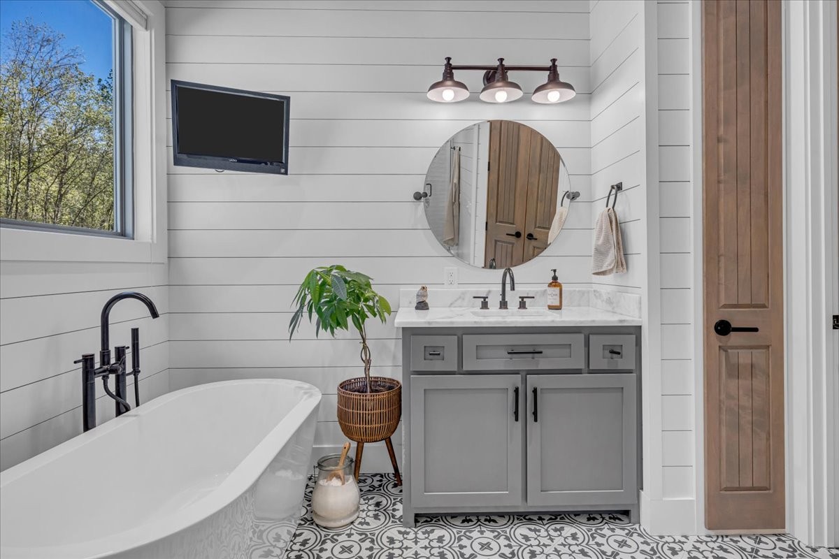 317 Little Creek Road Pleasant Shade, TN 37145 - Photo 34 of 88