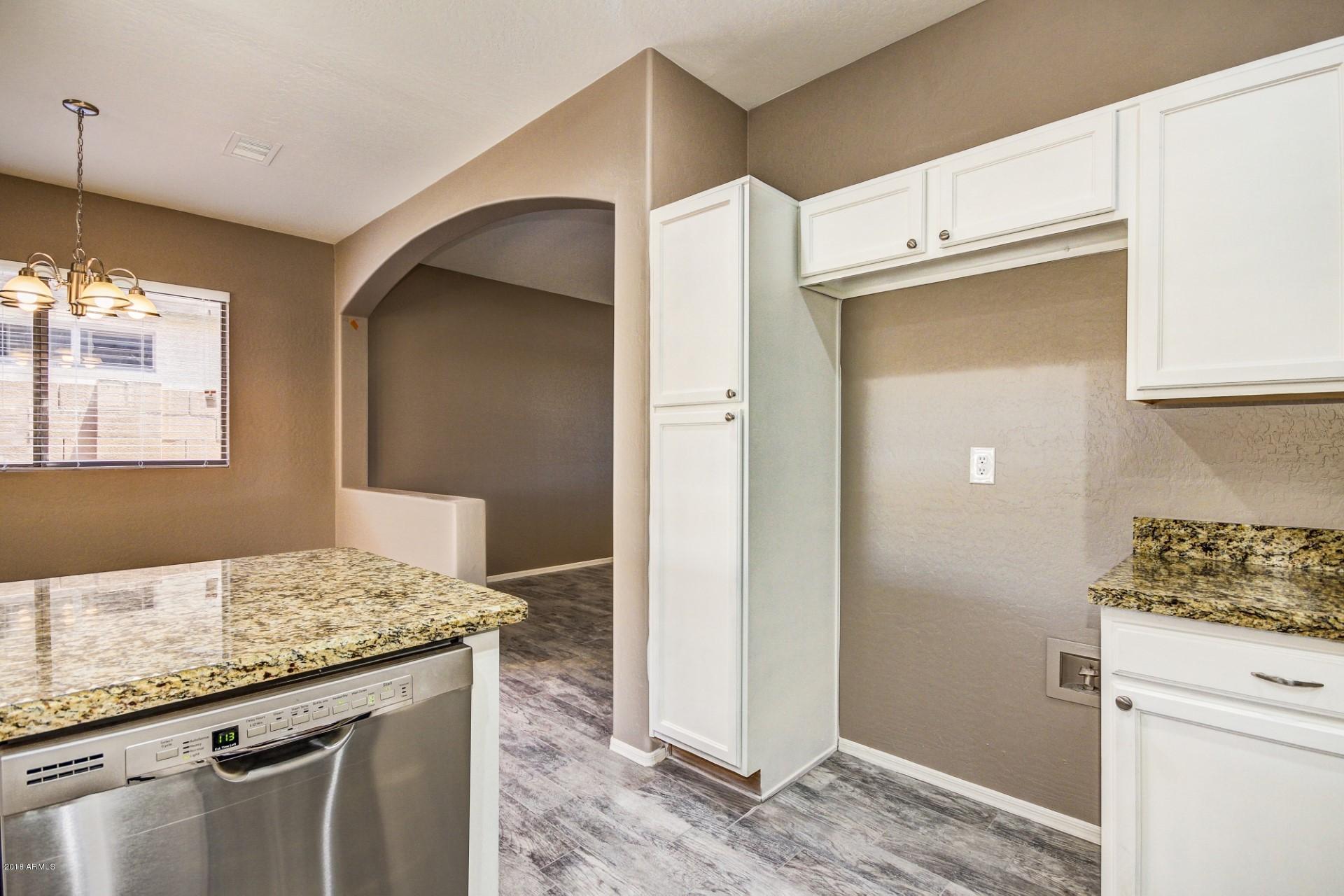 11186 West Granada Road Avondale, AZ 85392 - Photo 4 of 21 0012-Granada (10)