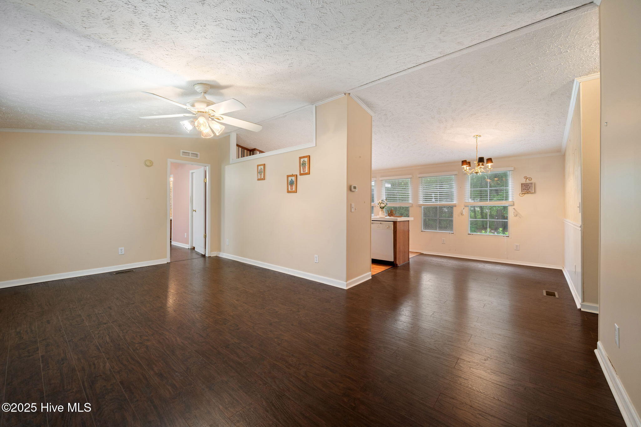 332 Ridgewood Drive Northwest Calabash, NC 28467 - Photo 5 of 25 5-web-or-mls-DSC_8589