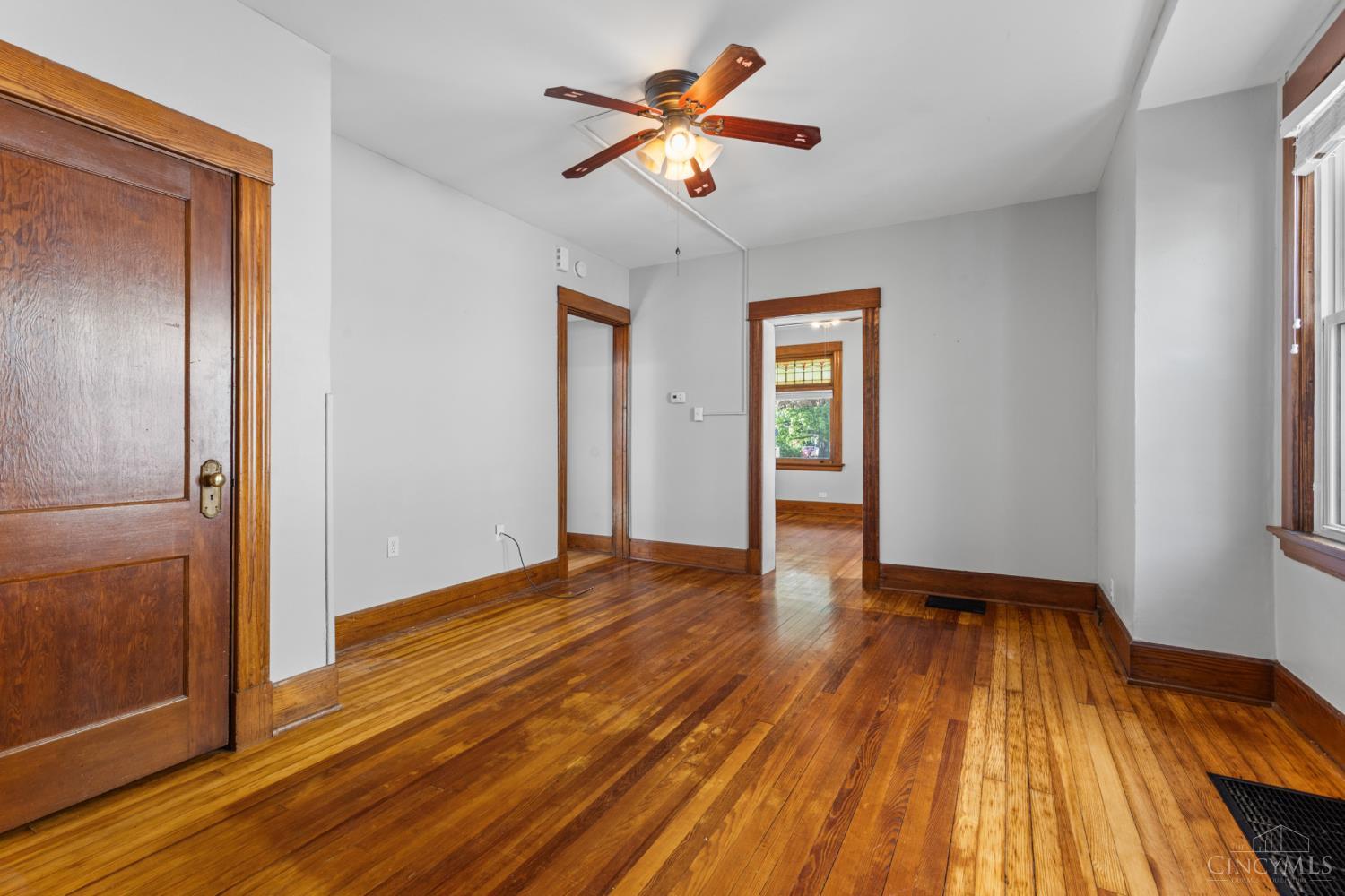 3403 Brotherton Road Cincinnati, OH 45209 - Photo 9 of 25