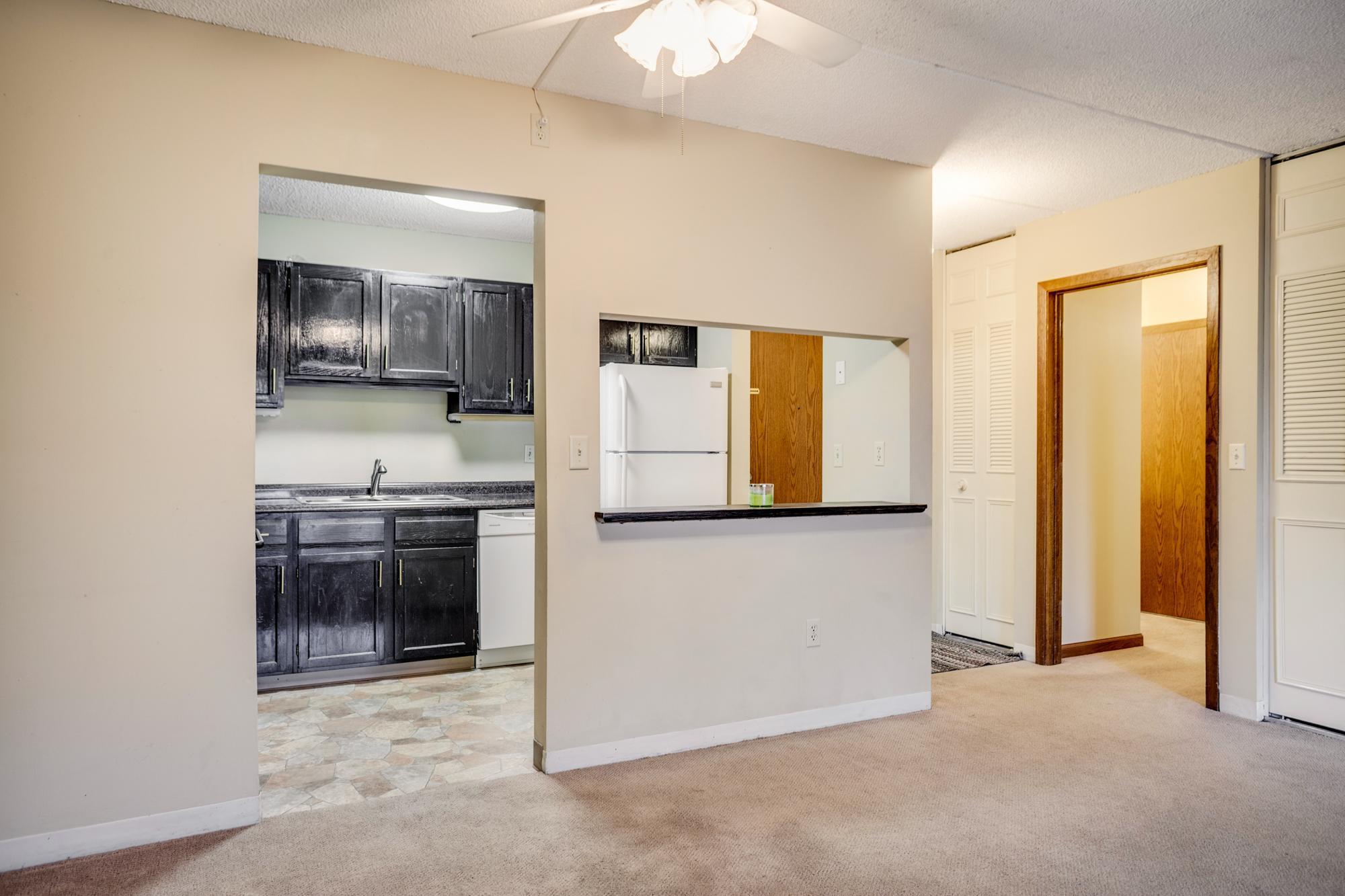 10401 Cedar Lk Road South, Unit 215 Hopkins, MN 55305 - Photo 18 of 19