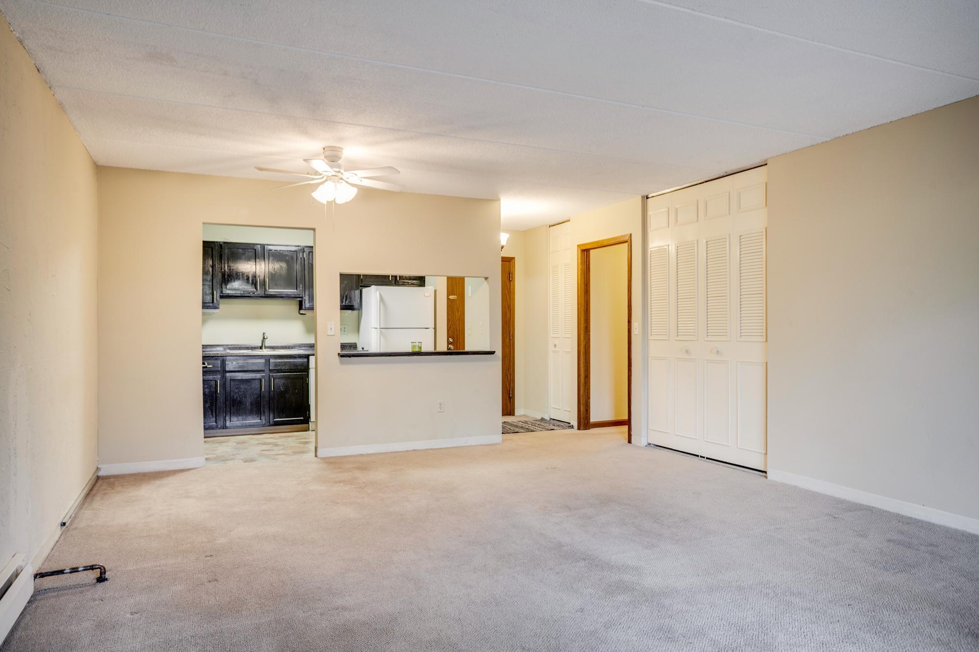 10401 Cedar Lk Road South, Unit 215 Hopkins, MN 55305 - Photo 4 of 19