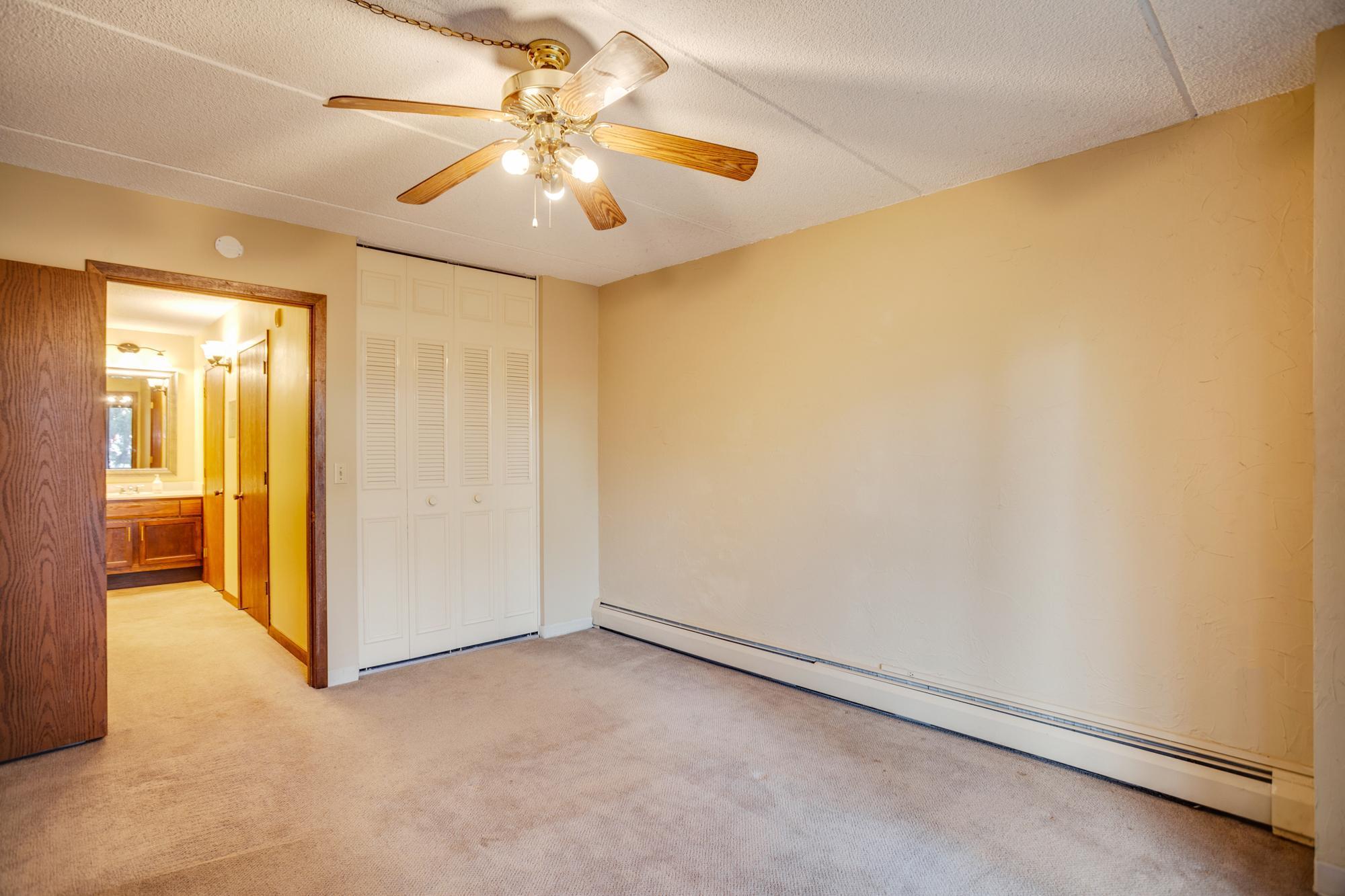 10401 Cedar Lk Road South, Unit 215 Hopkins, MN 55305 - Photo 7 of 19