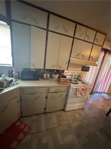 a view of utility room