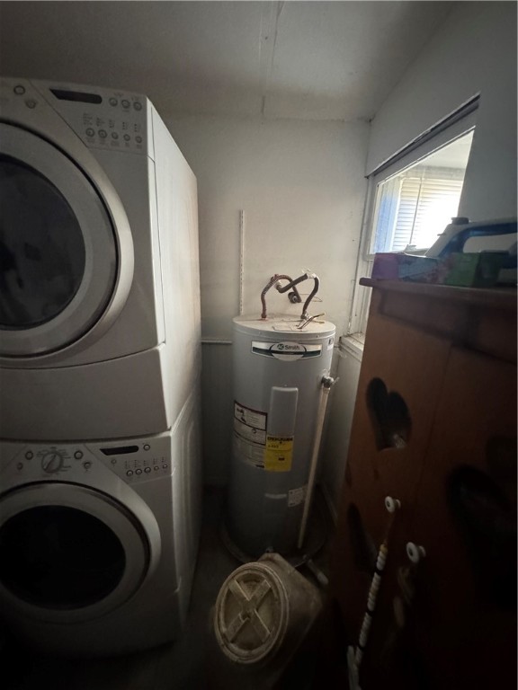 10420 6th Street Pettus, TX 78146 - Photo 16 of 30 a utility room with dryer and washer
