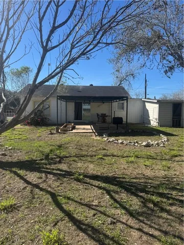 a front view of house with yard