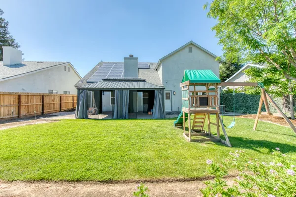 $434,900 | 4622 West Flint Way, Fresno, CA 93722