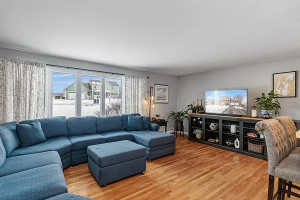 $1,200,000 | 4542 Maquam Shore Road, St. Albans Town, VT 05488