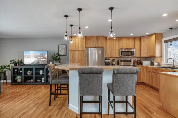 $1,200,000 | 4542 Maquam Shore Road, St. Albans Town, VT 05488