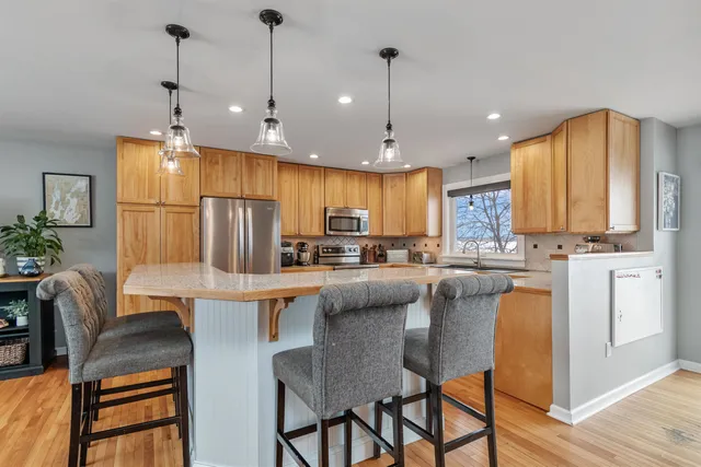 $1,200,000 | 4542 Maquam Shore Road, St. Albans Town, VT 05488