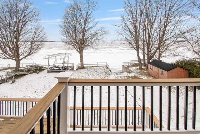 $1,200,000 | 4542 Maquam Shore Road, St. Albans Town, VT 05488