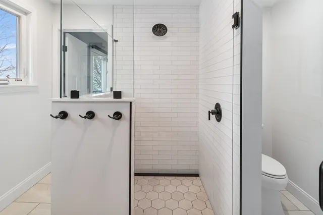 $1,200,000 | 4542 Maquam Shore Road, St. Albans Town, VT 05488