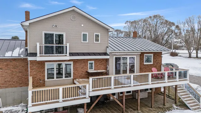 $1,200,000 | 4542 Maquam Shore Road, St. Albans Town, VT 05488