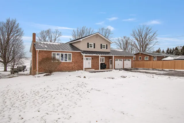 $1,200,000 | 4542 Maquam Shore Road, St. Albans Town, VT 05488