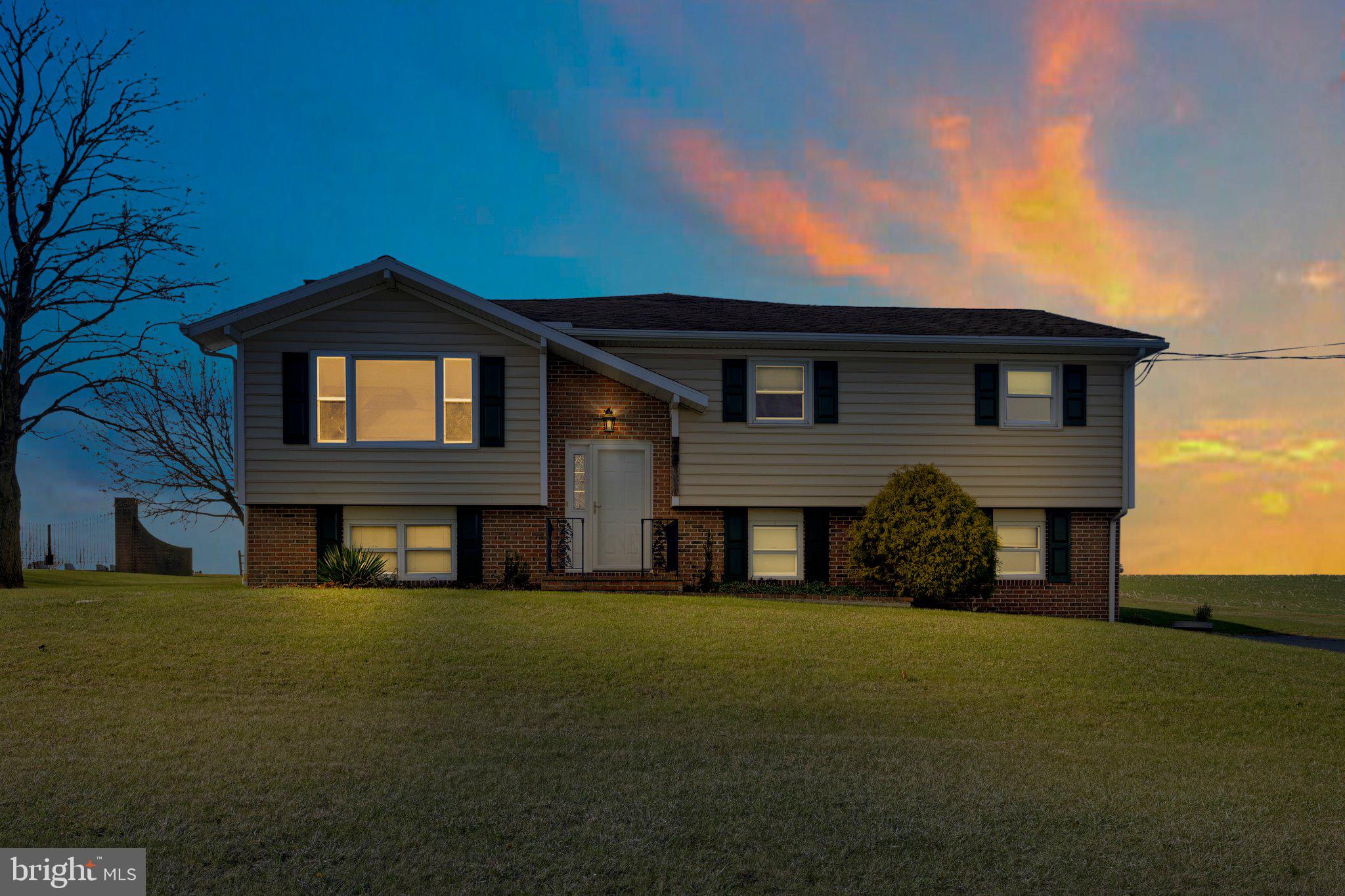 20 Bomberger Road Lititz, PA 17543 - Photo 4 of 50 a front view of a house with a yard