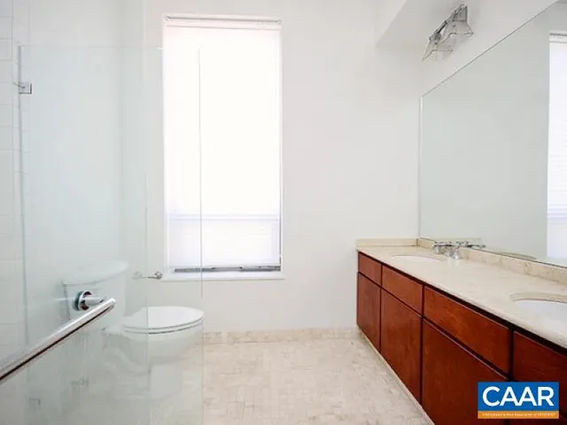 $2,800 | 112 5th Street Southeast, Unit 3B, Charlottesville, VA 22902