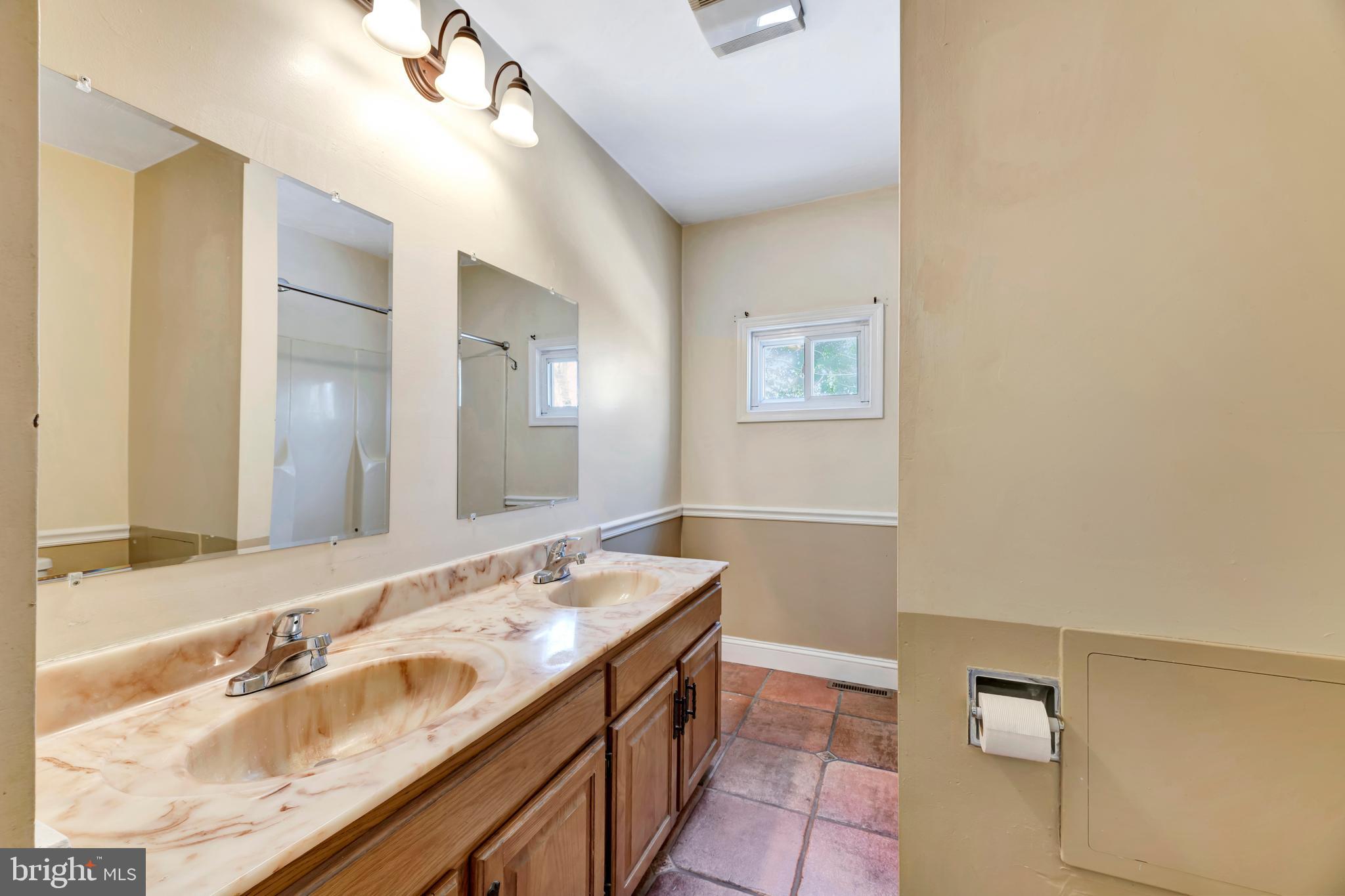 609 Boxwood Road Wilmington, DE 19804 - Photo 14 of 17