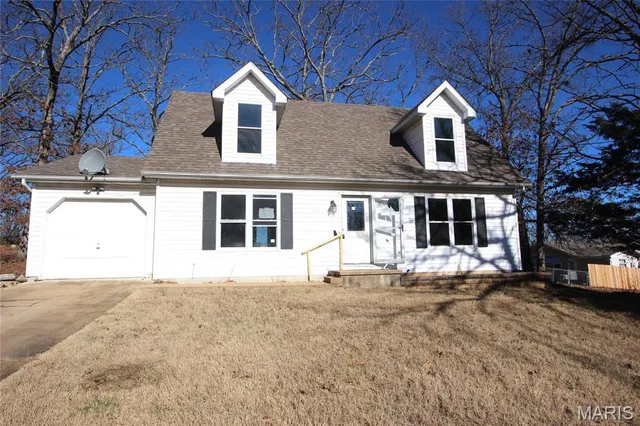 $164,900 | 3984 Zell Circle, De Soto, MO 63020