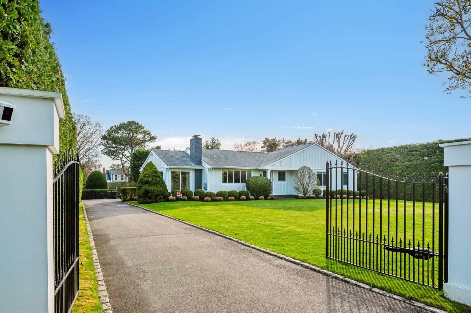 75 St Andrews Road Southampton, NY 11968 - Photo 26 of 26 Gallery Image 26