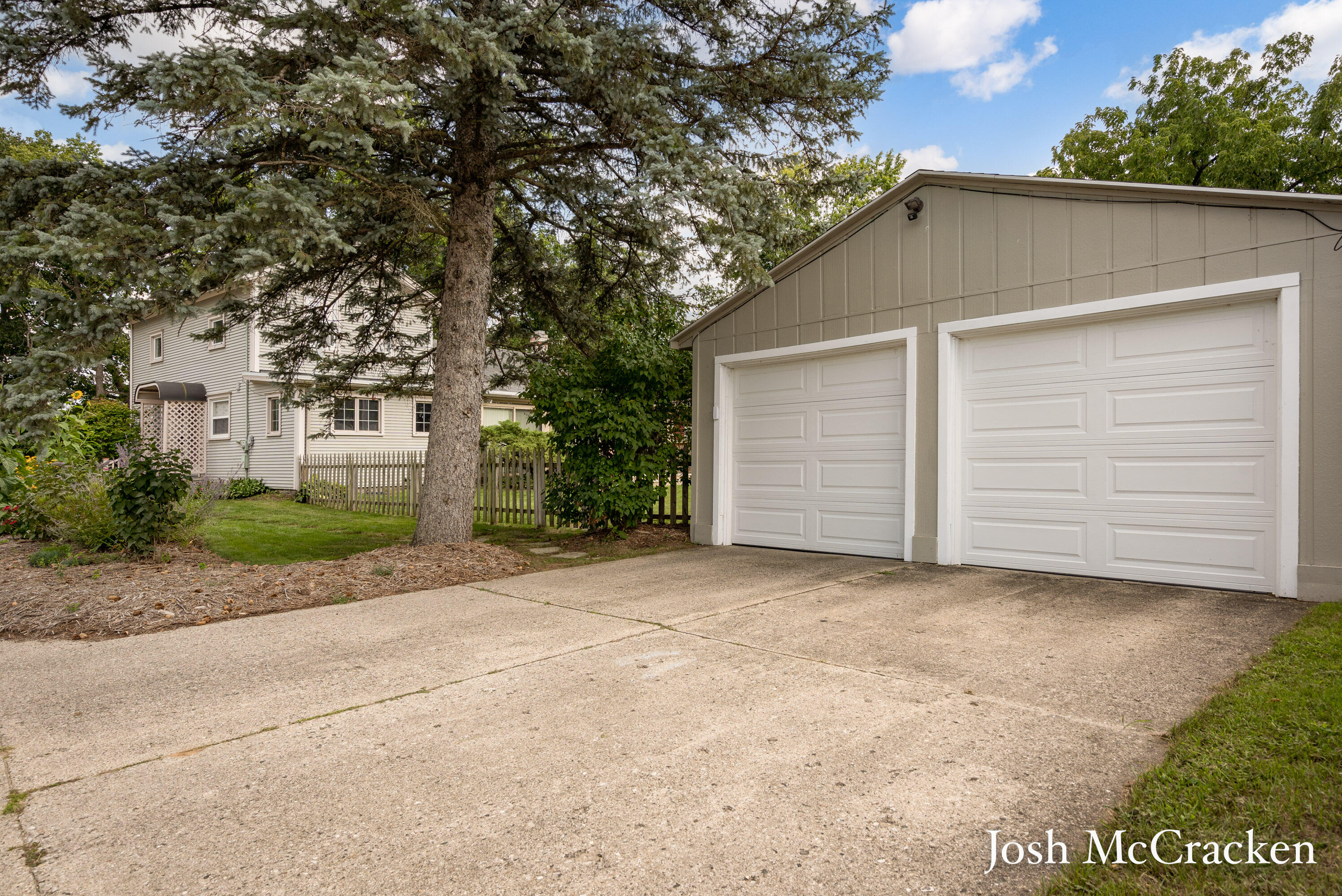 810 Riverside Lowell, MI 49331 - Photo 27 of 27 810 Riverside-11