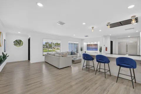 $1,250,000 | 2917 Northeast 35th Court, Lighthouse Point, FL 33064