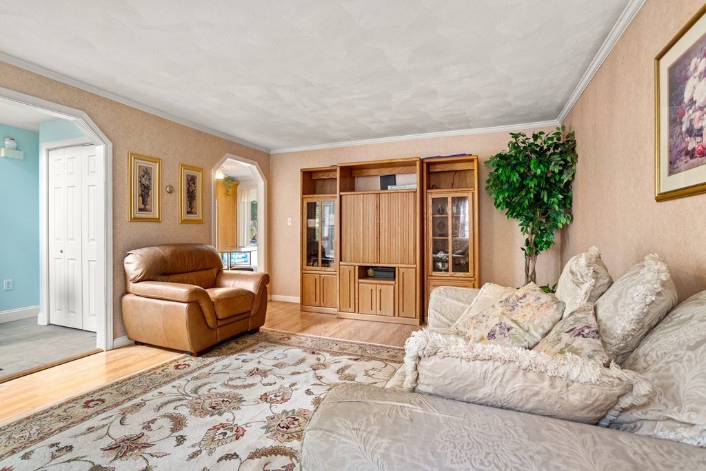 15 Scribner Road Tyngsborough, MA 01879 - Photo 6 of 39
