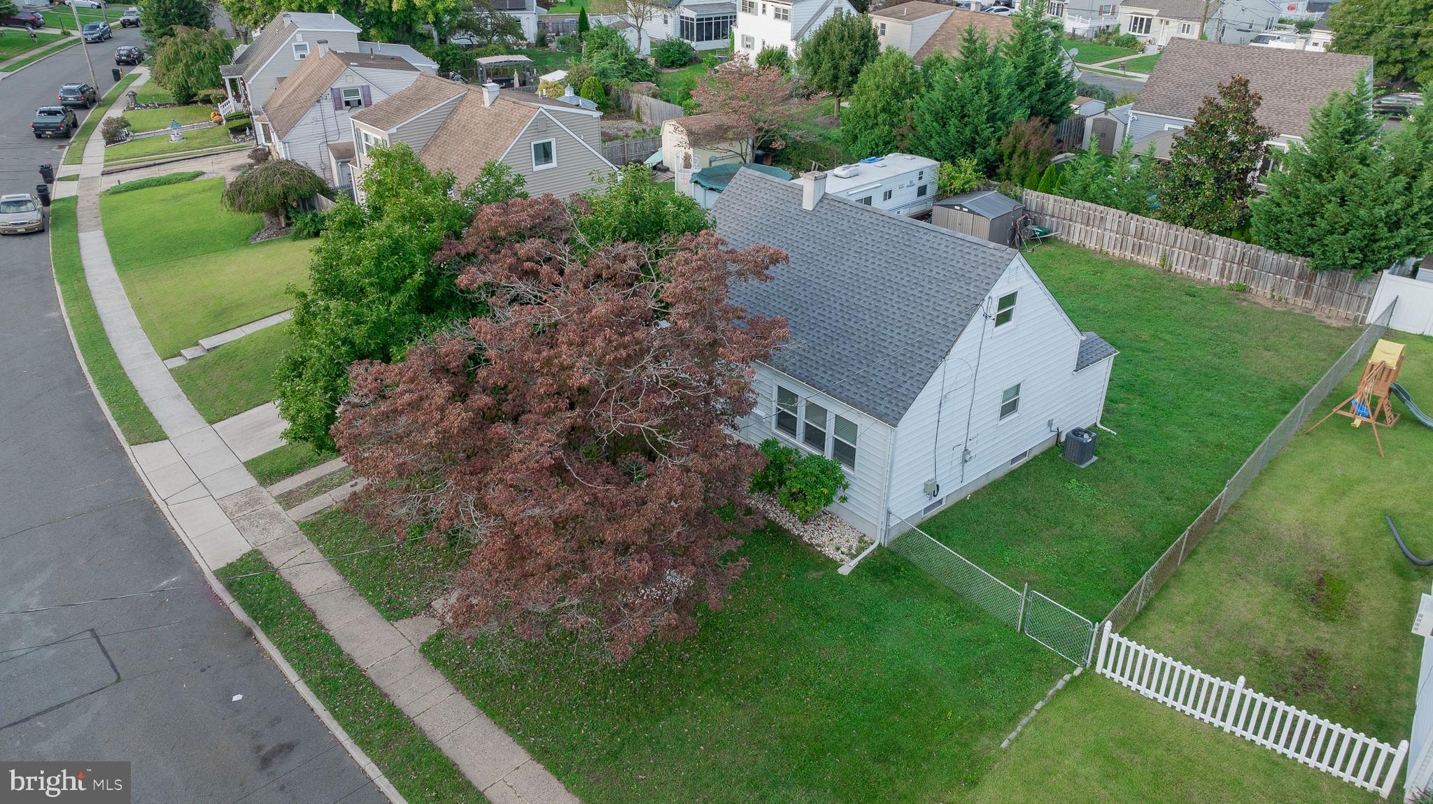 23 Falmouth Road Hamilton, NJ 08620 - Photo 4 of 49