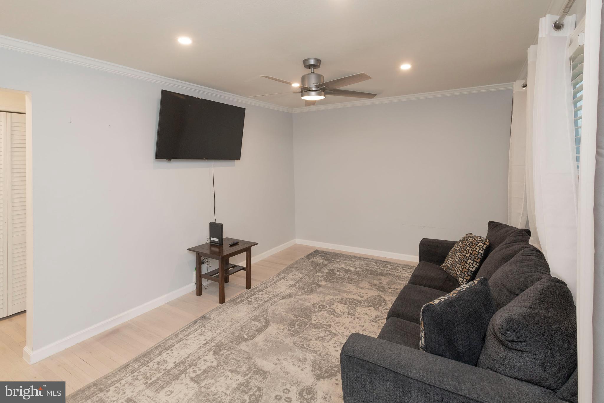 23 Falmouth Road Hamilton, NJ 08620 - Photo 8 of 49