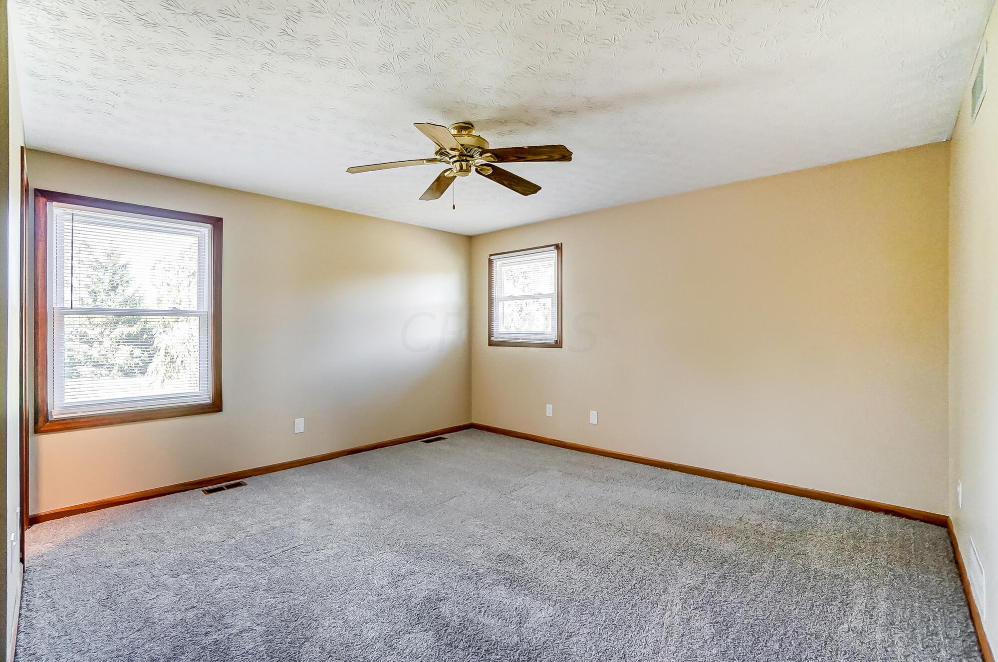 5644 Outville Road Southwest Pataskala, OH 43062 - Photo 18 of 48 021