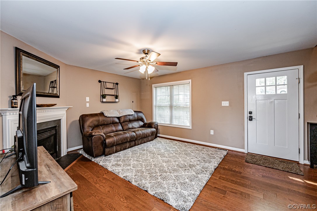 5643 Lakeview Road Quinton, VA 23141 - Photo 4 of 47 Gallery Image 4