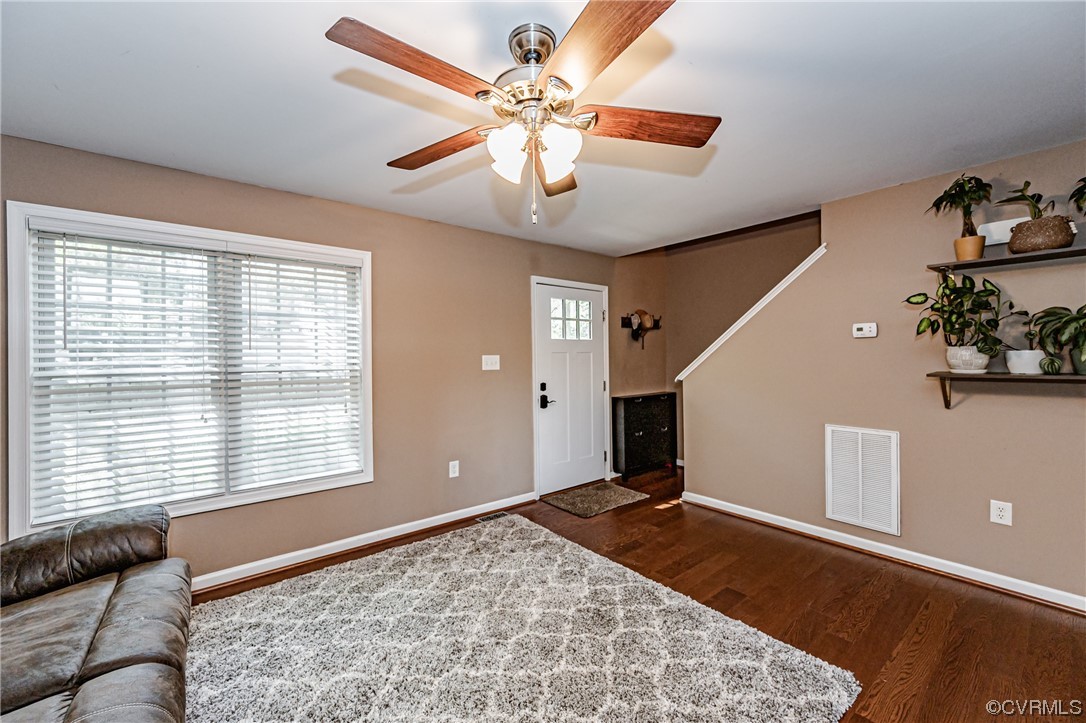 5643 Lakeview Road Quinton, VA 23141 - Photo 5 of 47 Gallery Image 5