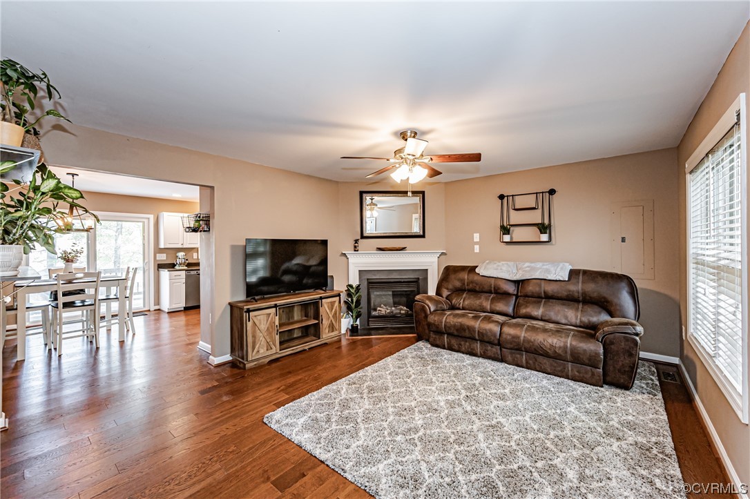 5643 Lakeview Road Quinton, VA 23141 - Photo 7 of 47 Gallery Image 7