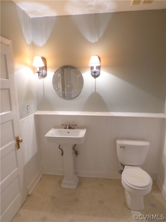 1236 Overbrook Road Richmond, VA 23220 - Photo 17 of 33 Gallery Image 17