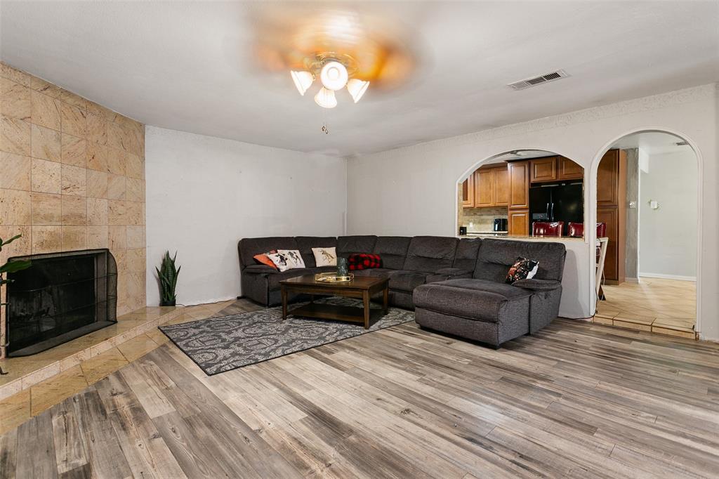 6608 Mccoy Court Watauga, TX 76148 - Photo 9 of 26