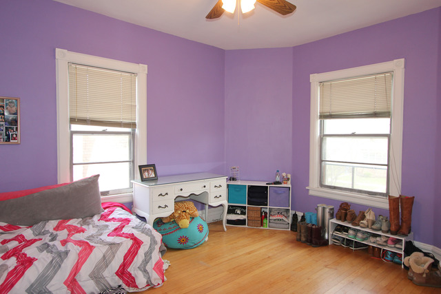 311 South Ridgeland Avenue Oak Park, IL 60302 - Photo 17 of 25 a bedroom with furniture and a window