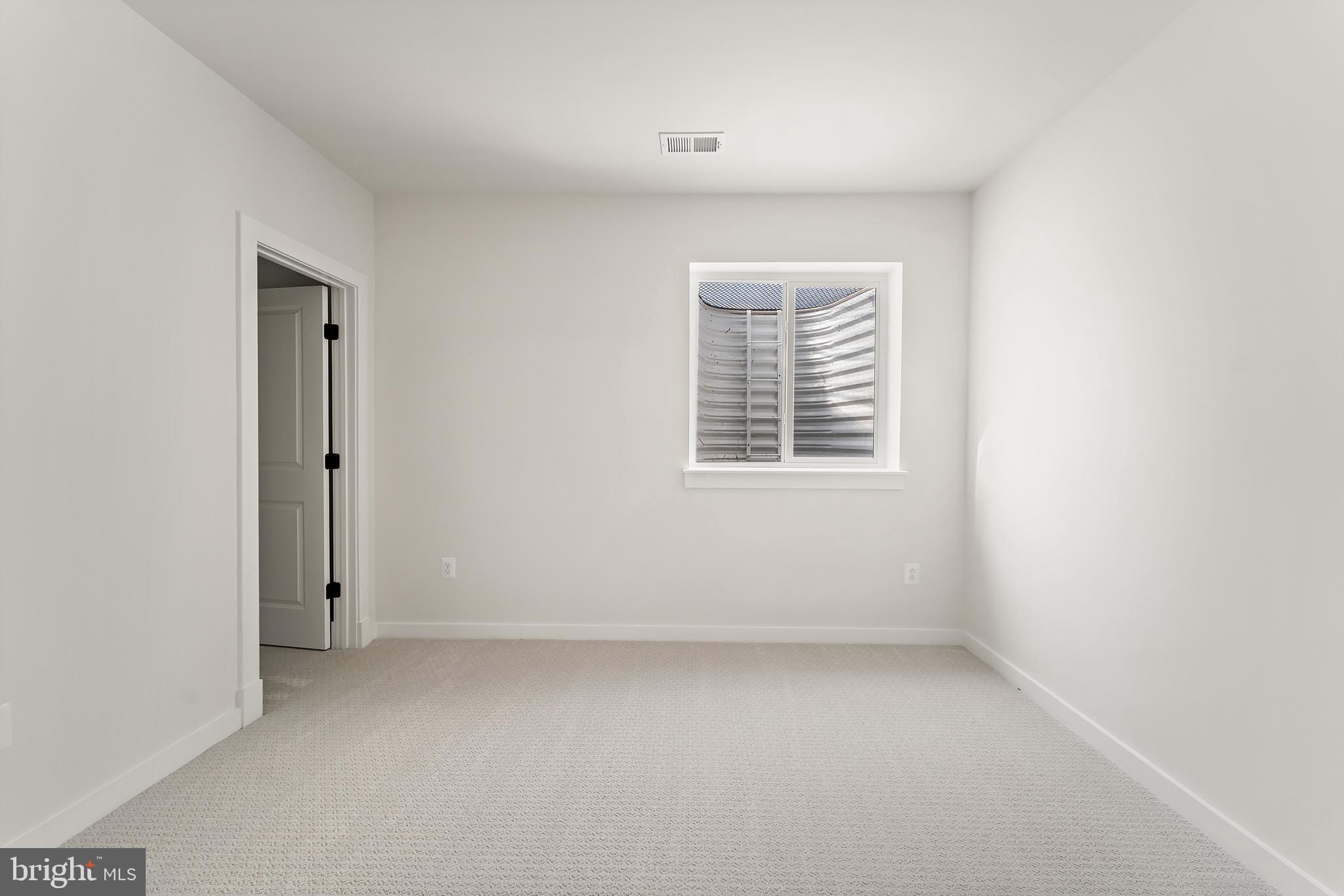 17403 Fyffe Road Poolesville, MD 20837 - Photo 32 of 33 Lower Level Guest Suite