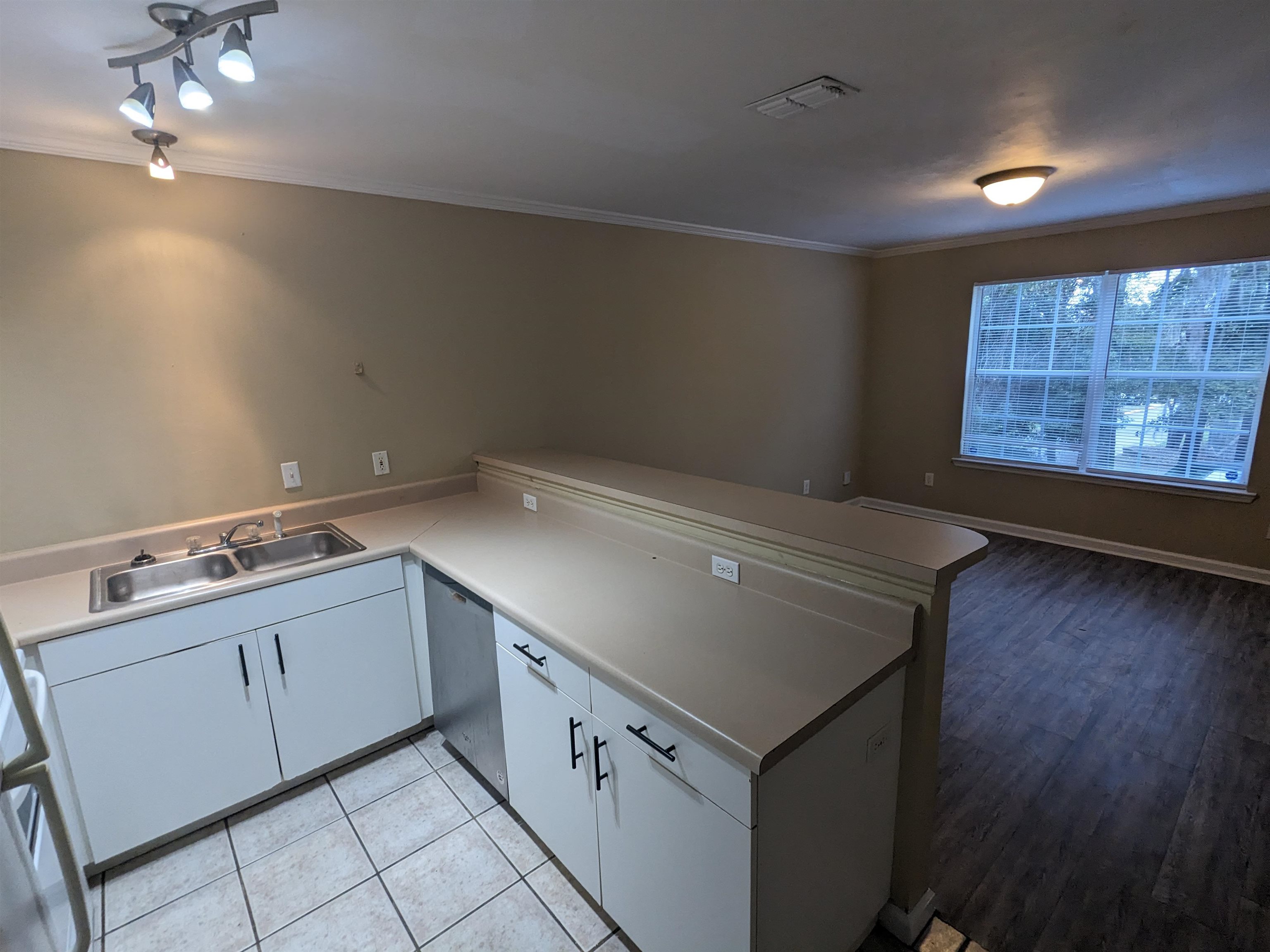 729 Wailes Street Tallahassee, FL 32310 - Photo 10 of 14