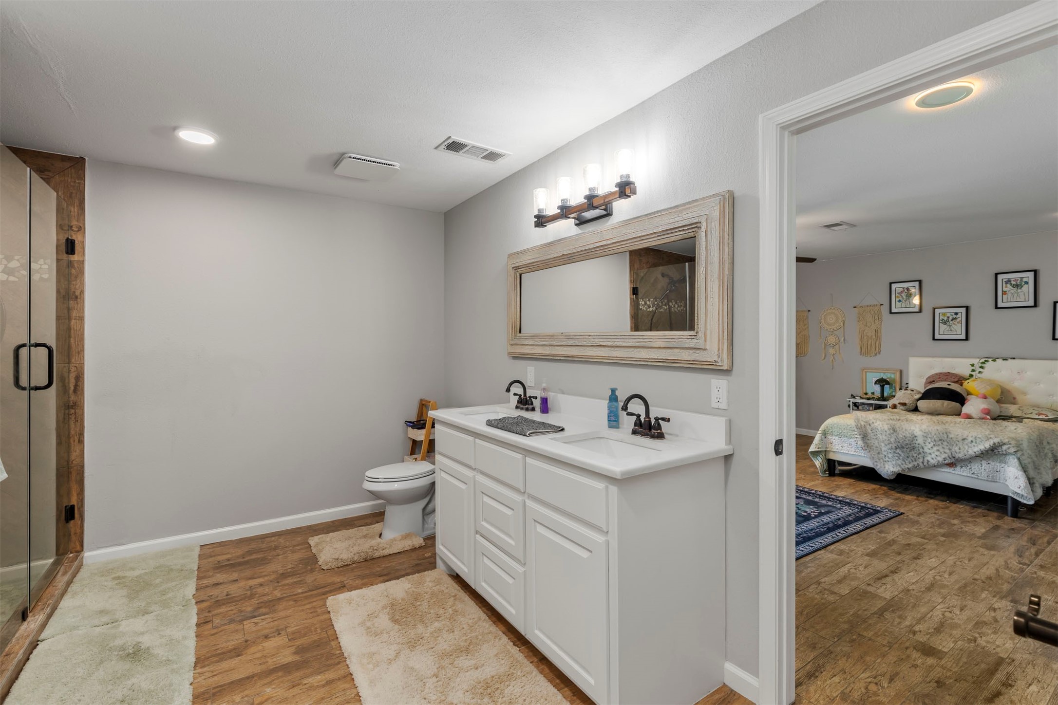 18022 Rogers Road New Waverly, TX 77358 - Photo 24 of 49 Secondary Bathroom
1st Floor