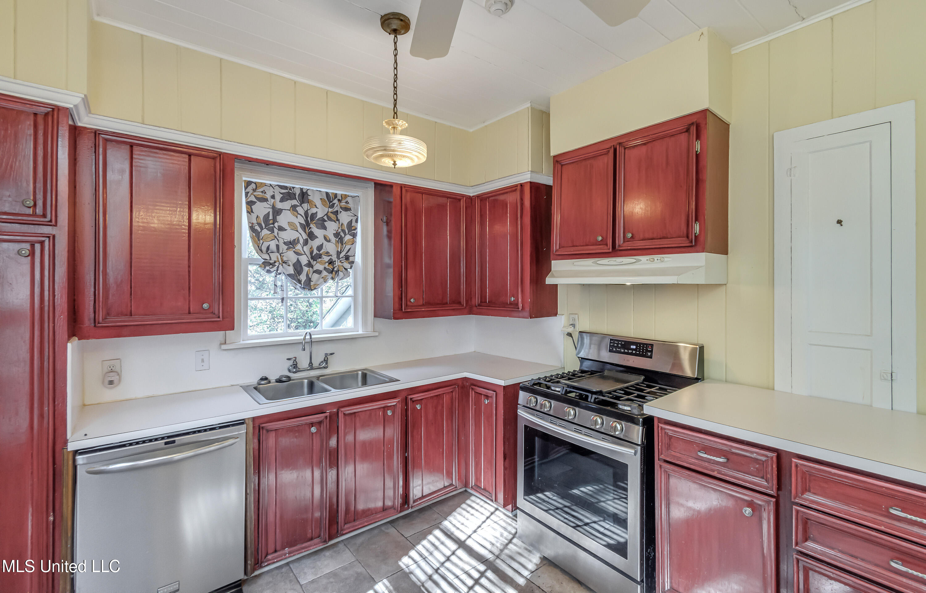 1505 Myrtle Street Jackson, MS 39202 - Photo 13 of 38 1505 Myrtle St-40