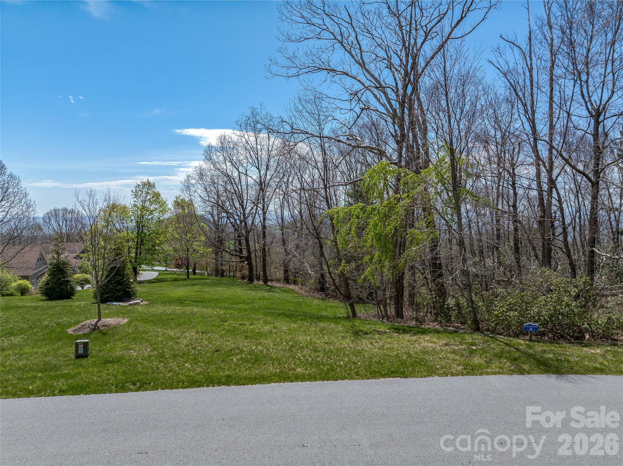 88 Autumn Ridge Lane, Unit 66 Hendersonville, NC 28792 - Photo 10 of 27 a view of a park