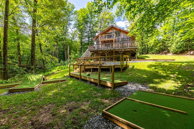 $702,000 | 86 Benson Fuller Drive, Winhall, VT 05340