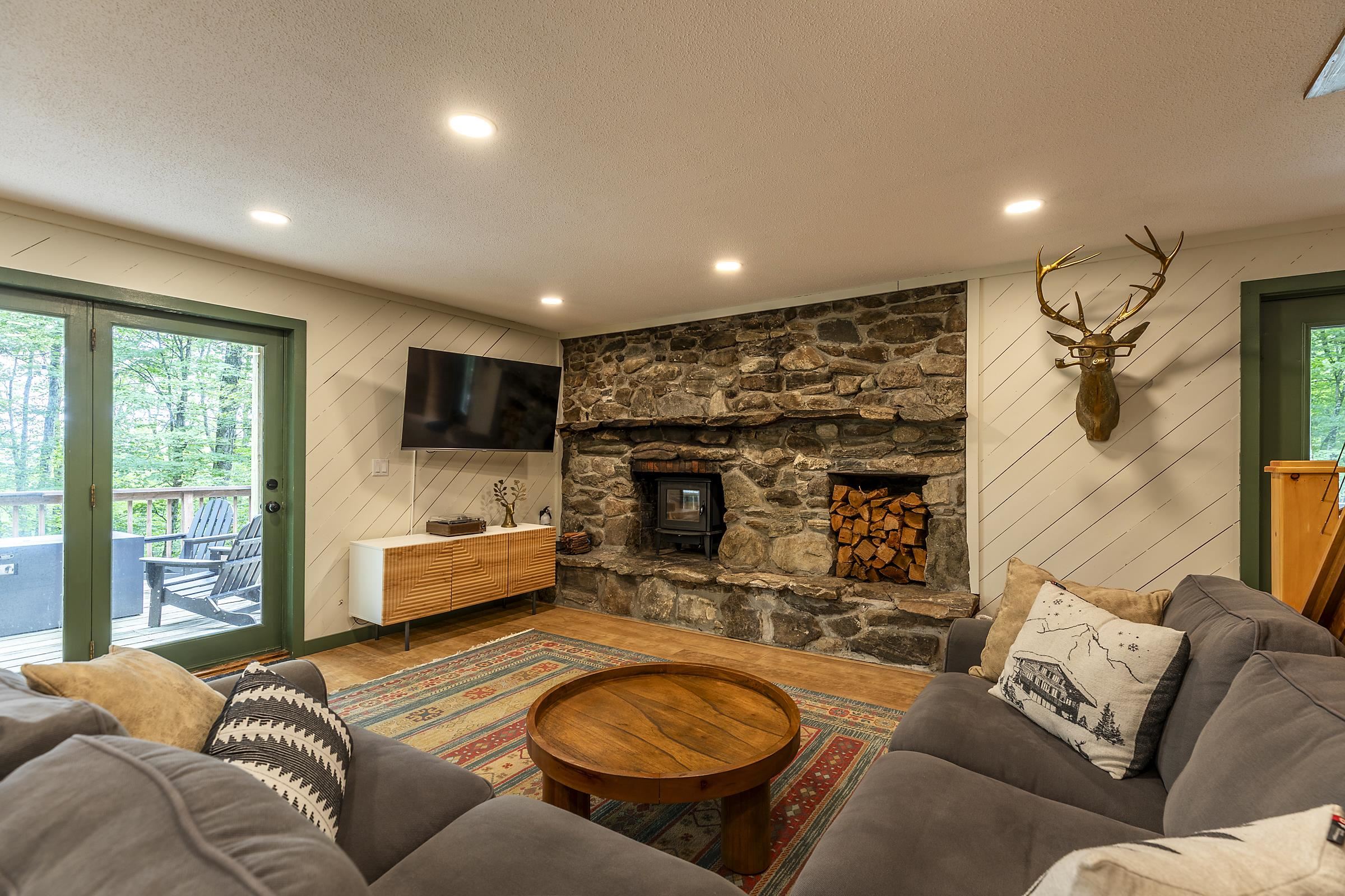 86 Benson Fuller Drive Winhall, VT 05340 - Photo 11 of 43